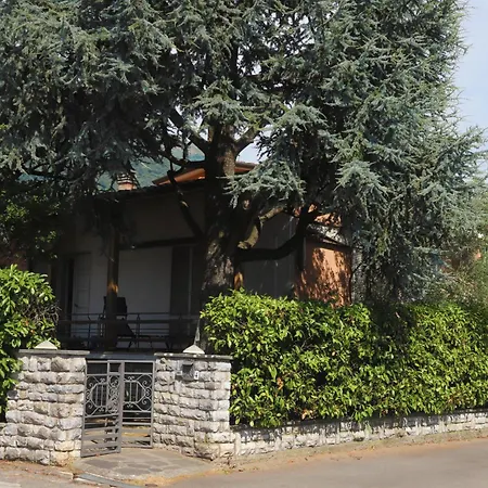 Relax A Casa Con Jacuzzi E Giardino Camaiore