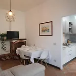فيلة Relax A Casa Con Jacuzzi E Giardino كامايوري