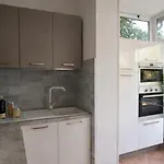 فيلة Relax A Casa Con Jacuzzi E Giardino