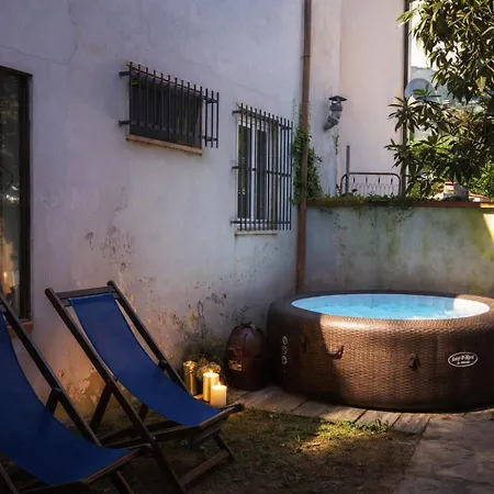 Relax A Casa Con Jacuzzi E Giardino Vila